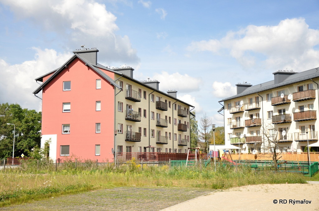 4-podlažné bytové domy Lodž, Poľsko